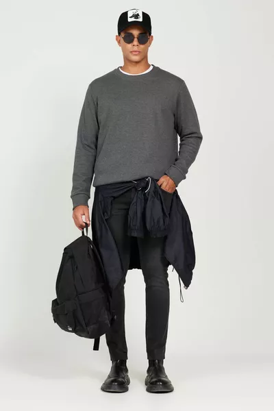 Мъжки суитшърт с обикновена кройка, стандартна подгонка, вътрешна подплата от полар, три нишки, цвят антрацит-меланж, с кръгло деколте