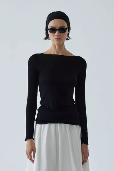 بودي أسود من قطن ليندي