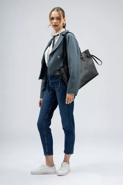 حقيبة يد وكتف نسائية بنقوش