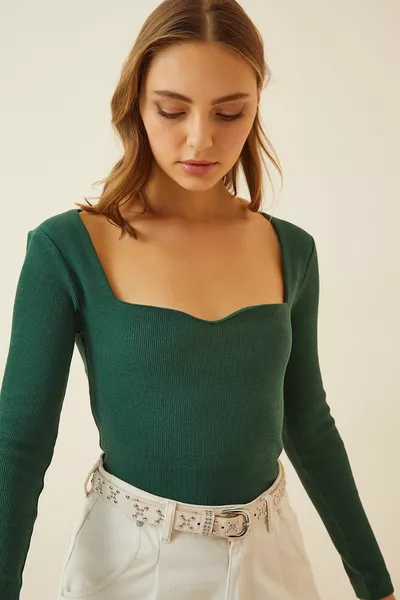 المرأة الأخضر القلب طوق مضلع بلوزة محبوك 