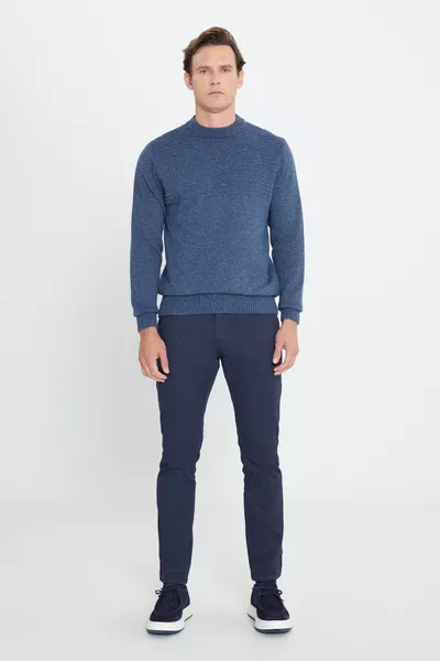 Мужской вязаный свитер-водолазка стандартного кроя голубого цвета с оттенком нефти, шерстяной