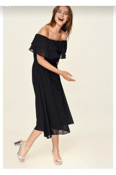 فستان نسائي أسود شيفون بياقة