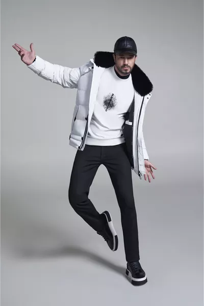 Erkek Siyah Yarım Balıkçı Yaka Kısa Kollu Triko Regular Fit T-Shirt 