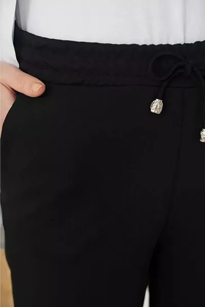 Women's Plus Size Black Carrot Leg Pants