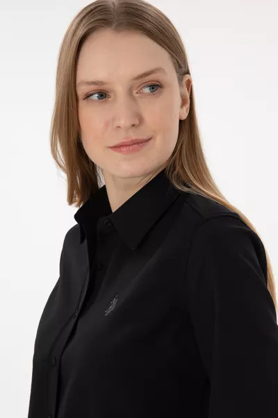 قميص نسائي أسود بأكمام طويلة أساسي 