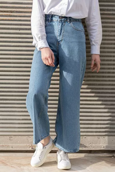 Midi-Length Wide Leg Jeans Light Blue