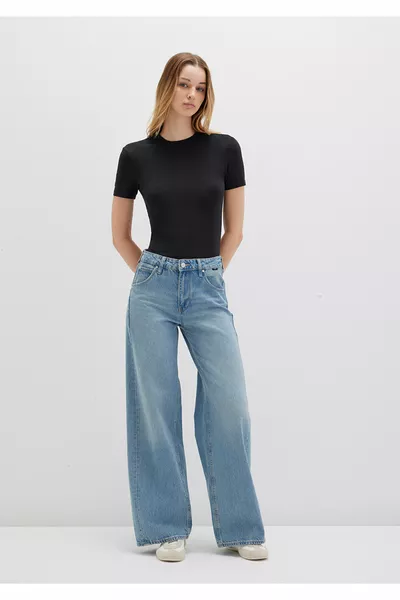 Lux Touch Черна Основна Модална Тениска Плътно Прилягаща / По Фигура 