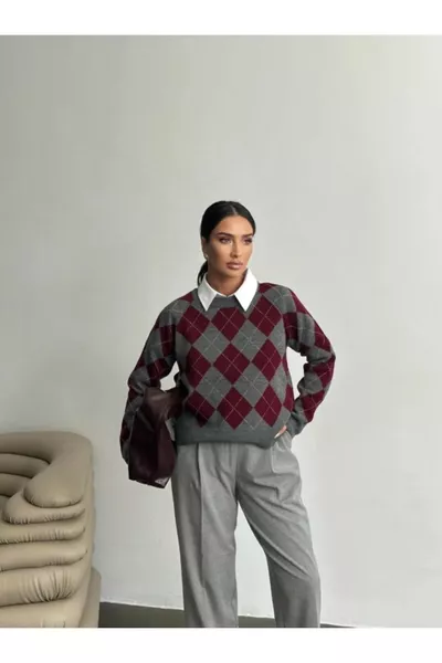 كنزة صوفية نسائية بنقشة مربعات