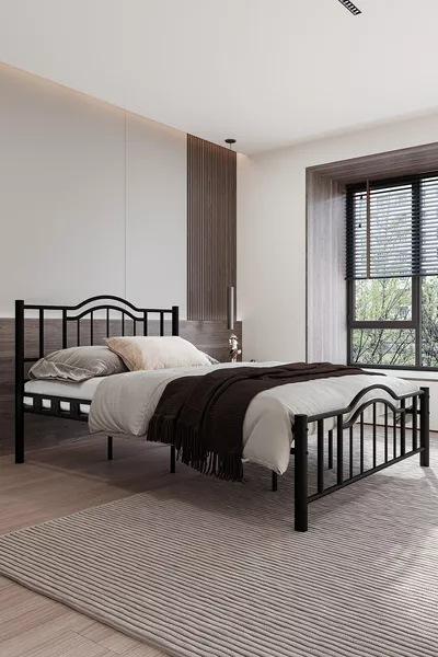 Cadre de lit double en métal forgé Belinay Noir