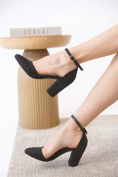  حذاء نسائي كلاسيكي يومي