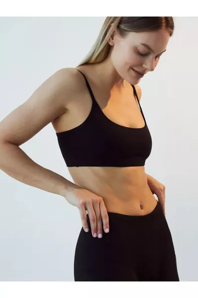 Boxer gainant et raffermissant Carigna, coupe au laser, sans traces, couleur noire