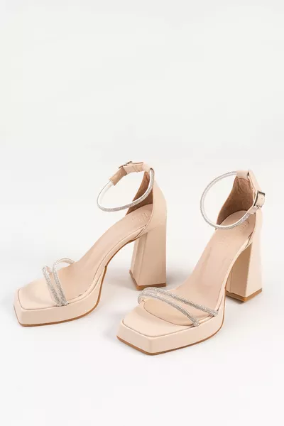 حذاء نسائي رسمية بكعب للجورب باللون البيج مرصع بالأحجار موديل 