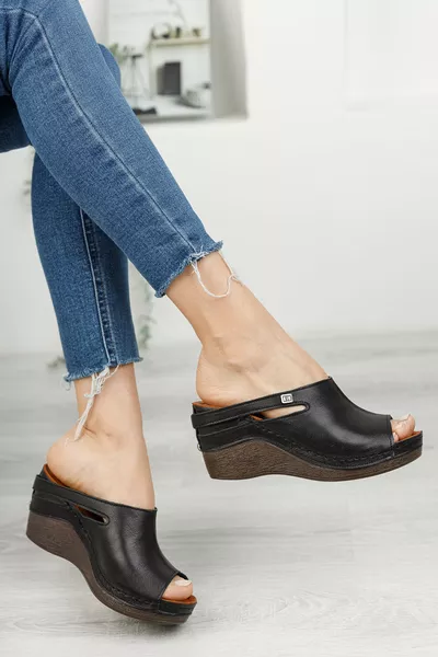 صندل كعب عالي جلد طبيعي أسود نسائي