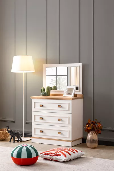 خزانة الأدراج، خزانة أدراج مزينة بالمرآة من زينيت