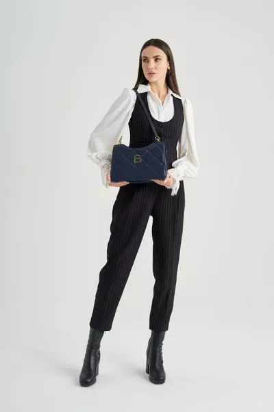 Women's Chain Detail Shoulder Bag