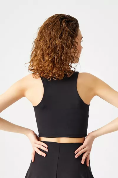 أسود الرسن طوق تي شيرت تانك توب مع حمالة صدر داخل