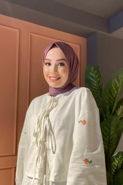 وشاح نسائي بلون وردي جاف جاهز شال 