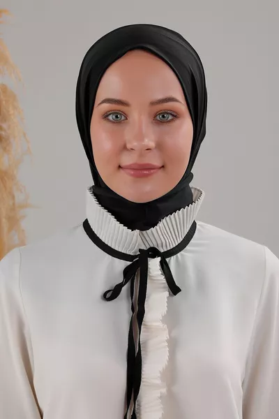 وشاح نسائي محجب عملي مع أزرار وتوافق مع البحر والمسبح، لون أسود