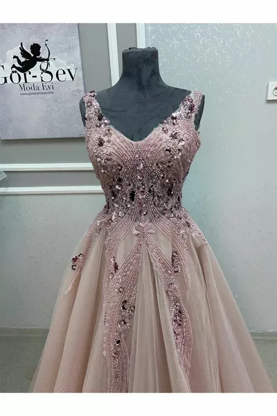 ABITO DI FIDANZAMENTO E PROMESSA