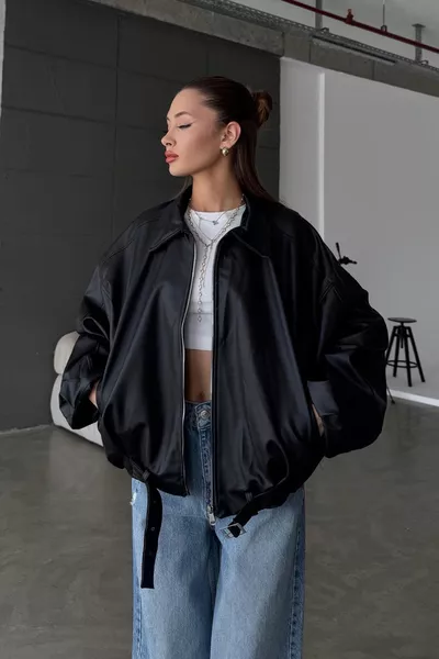 سترة جلدية نسائية بحجم كبير – تصميم فضفاض مريح، سترة نسائية يومية بسحاب وتفاصيل حزام