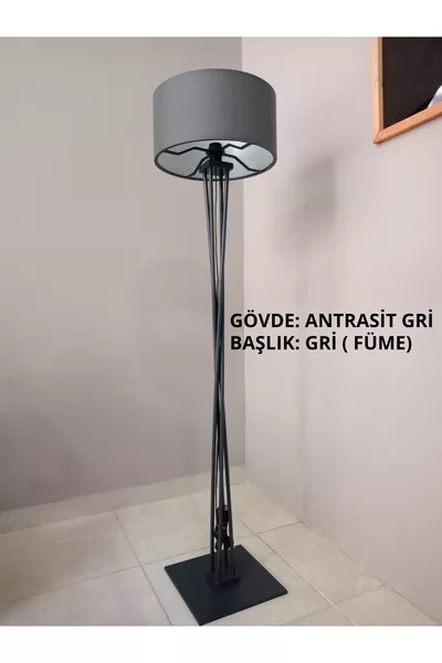 مصباح أرضي خشبي بلون أنثراسيت
