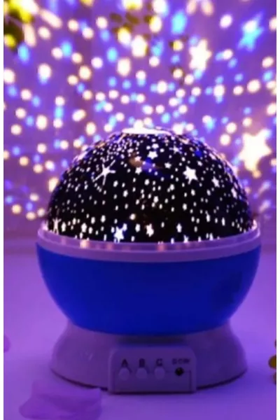 Проекционная ночная лампа с цветными звездами на небе, синяя, обеспечивает спокойствие и комфорт.