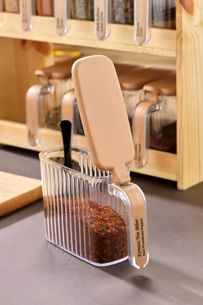 Комплект от  подправочници с дървена стойка и капак с лъжица (кафяв)