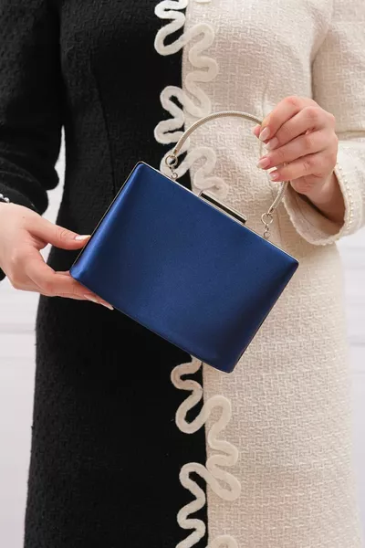 حقيبة كلاتش جلد ساتان كحلي نسائية