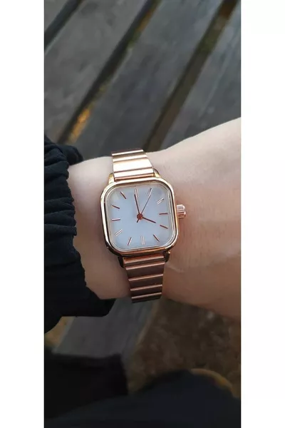 Orologio da donna minimalista quadrato in argento rosa
