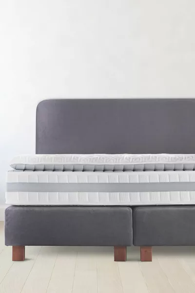 سرير جينا ألترا المريح للغاية مع نابض وحشوة