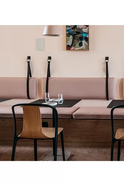 Бутик-отель Кровать с изголовьем Основание Дизайн для двухместной и односпальной кровати Декор стены комнаты Дешевая кровать