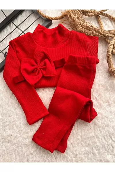 طقم تيشيرت وبنطال ضيق ووشاح أحمر للرضع