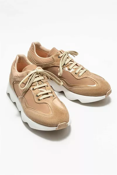 حذاء رياضي رجالي من جلد المنك