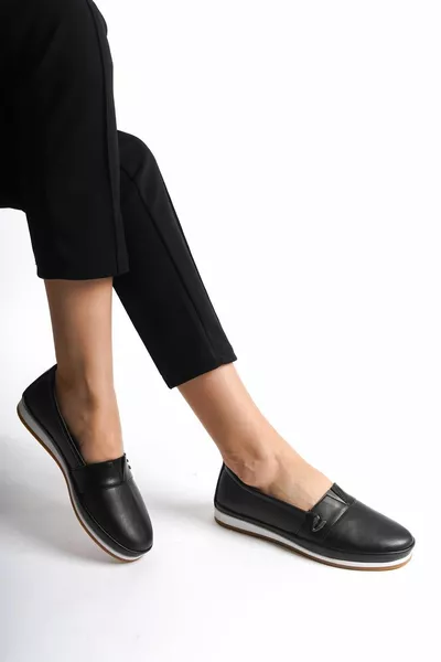 أحذية جلدية نسائية كاجوال