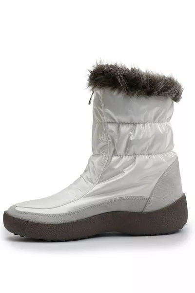 أحذية الثلج النسائية البيضاء