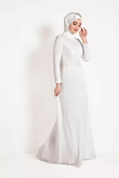 Дамска кремава вечерна рокля с бродиран гипюр T 