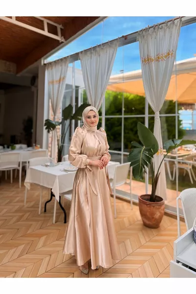 البيج ديرا الحجاب مساء اللباس