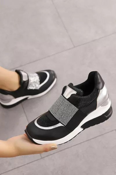 TYR  حذاء رياضي مطاطي بتفاصيل الحجر