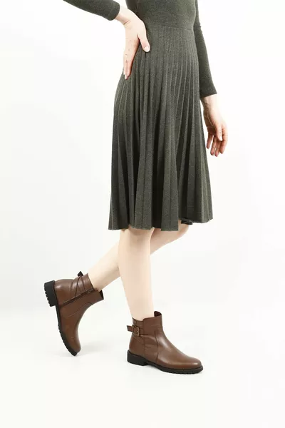 القهوة فلوتر الجبهة جلد طبيعي جولة اصبع القدم المطاط الوحيد كعب سستة المرأة أحذية عارضة 