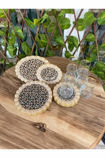 Комплект за чай с леопардов десен и извити форми