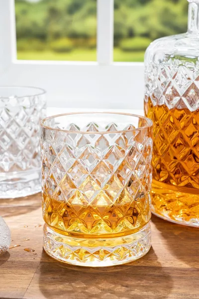 Set di 4 Bicchieri in Vetro Fatto a Mano Modello Karmen di Lusso Selen Concept