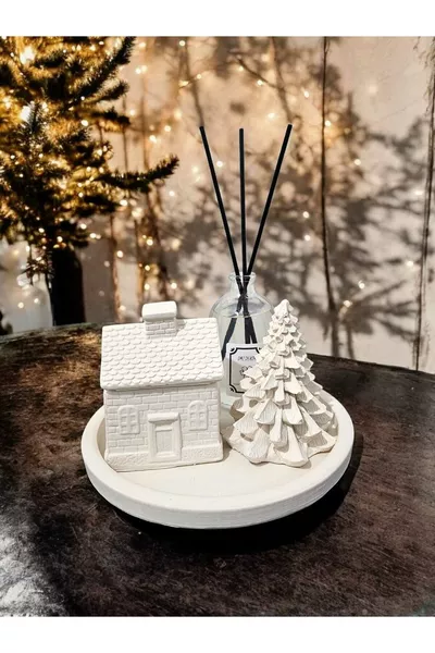 4-Piece Set Pine Tree Figurine + Decorative House + Fresh Room Scent + Round Tray