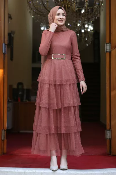 عدن اللباس القرفة