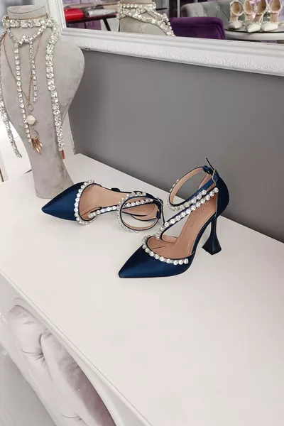 Marineblauer Satin Drei Reihen Steine cm Abendkleid mit Absatz und Gürtel Stiletto Damenschuhe