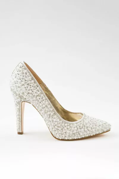Женские вечерние туфли с белым жемчугом