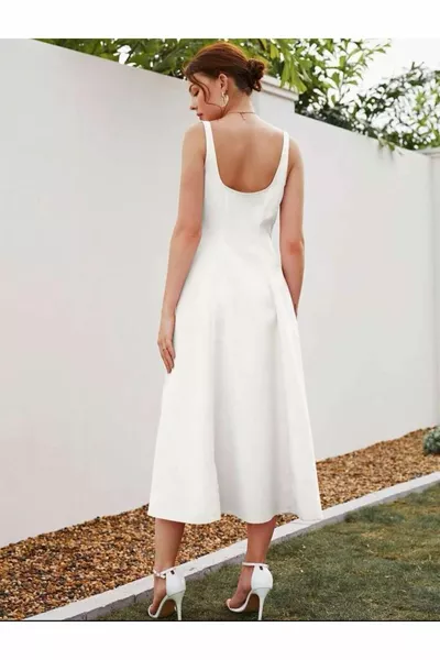 فستان متوسط الطول بياقة مربعة مع حمالات