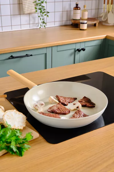 x Refika Швейцарский кристальный миндальный крем Сковорода с индукционным дном  см