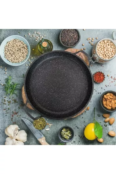 مقلاة شبكية من الحديد الزهر مقاس  سم