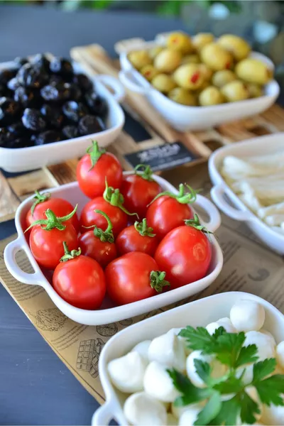 Set of 3 Porcelain Square Appetizer Plates / Small Size