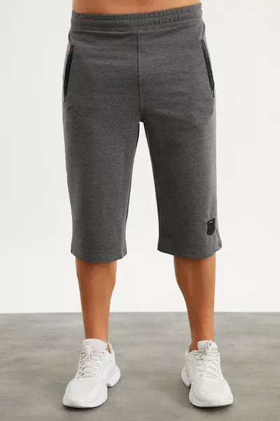  Capri Homme avec Détail de Broderie sur la Poche